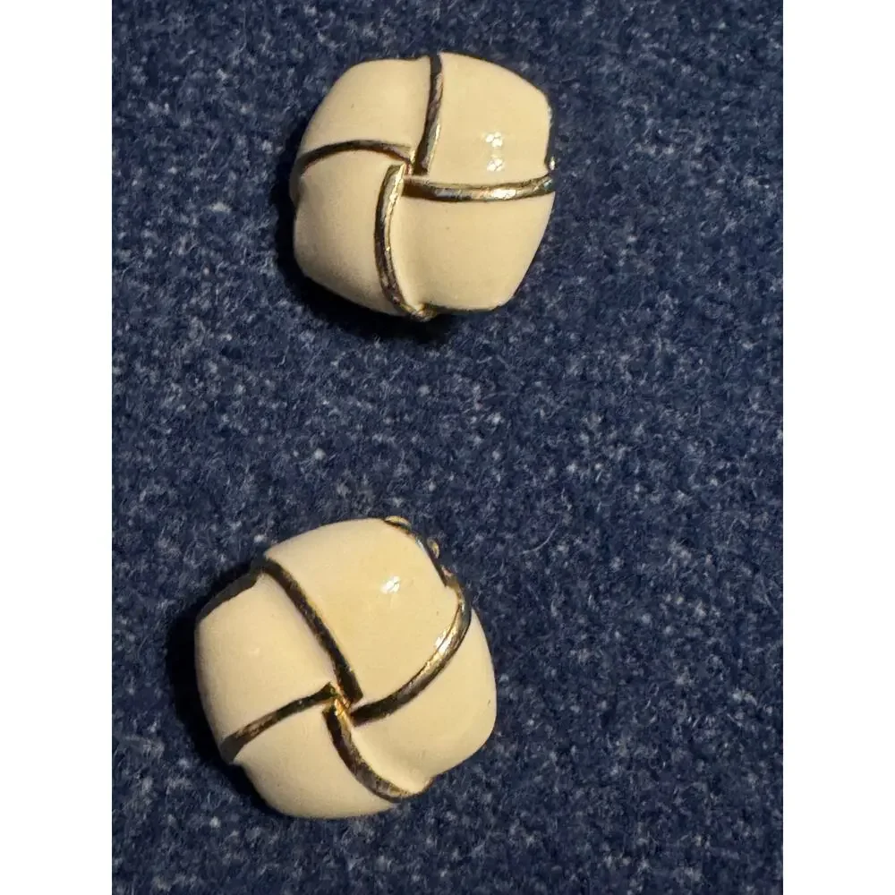 Vintage Gay Boyer White Enamel Clip On Earrings